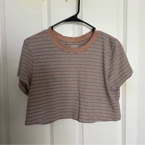 URBAN OUTFITTERS CROP TOP